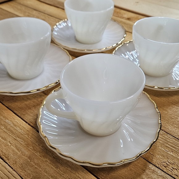 VINTAGE ANCHOR HOCKING FIRE KING TEA SET - GOLD RIMMED SWIRLED SHELL MILK GLASS - Picture 1 of 8